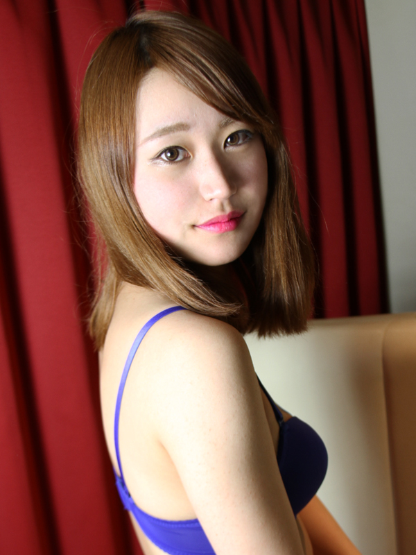 踊れ！チンチコリン・十三店 あいな 18歳 T：160　B：78(B)　W：55　H：80