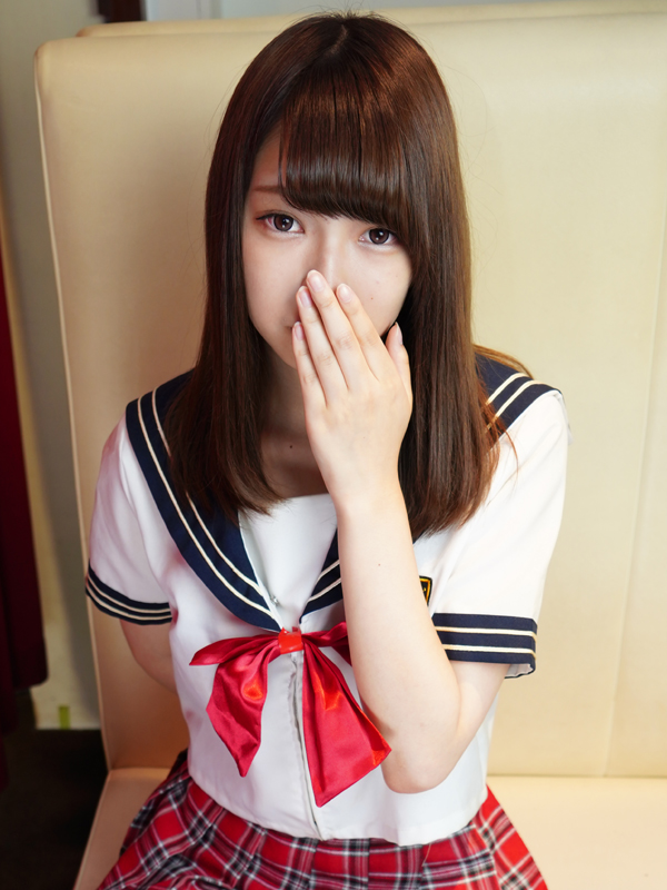 踊れ！チンチコリン・十三店 グミ 18歳 T：160cm　B：84(C)　W：55　H：87