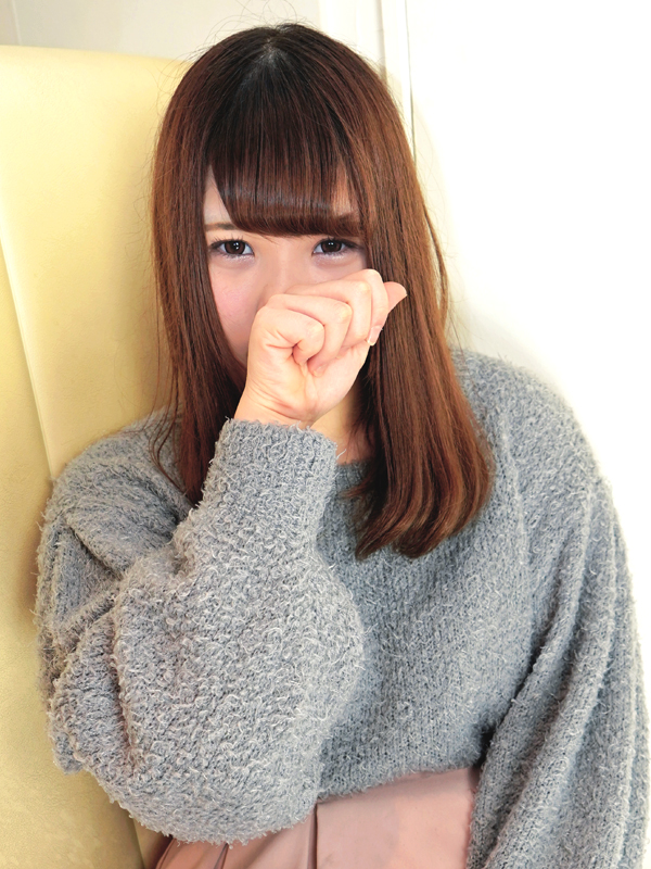 踊れ！チンチコリン・十三店 みおり 18歳 T：159cm　B：86(C)　W：57　H：88